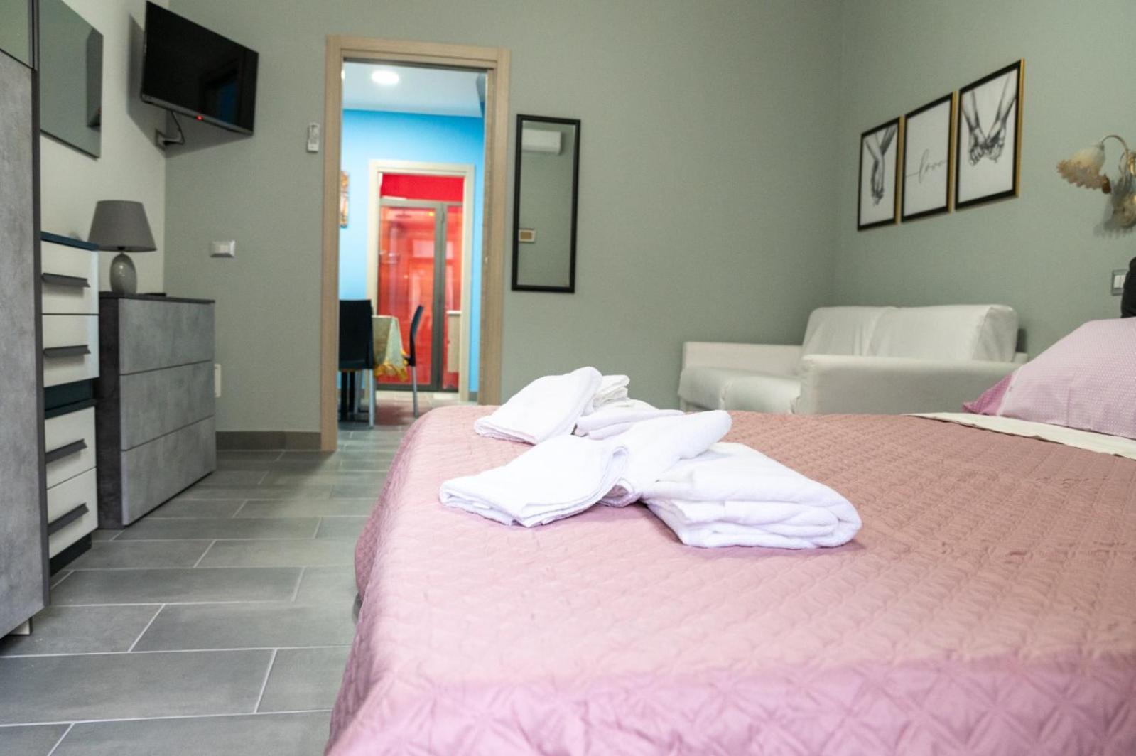 Queen'S Apartament Catania Eksteriør bilde