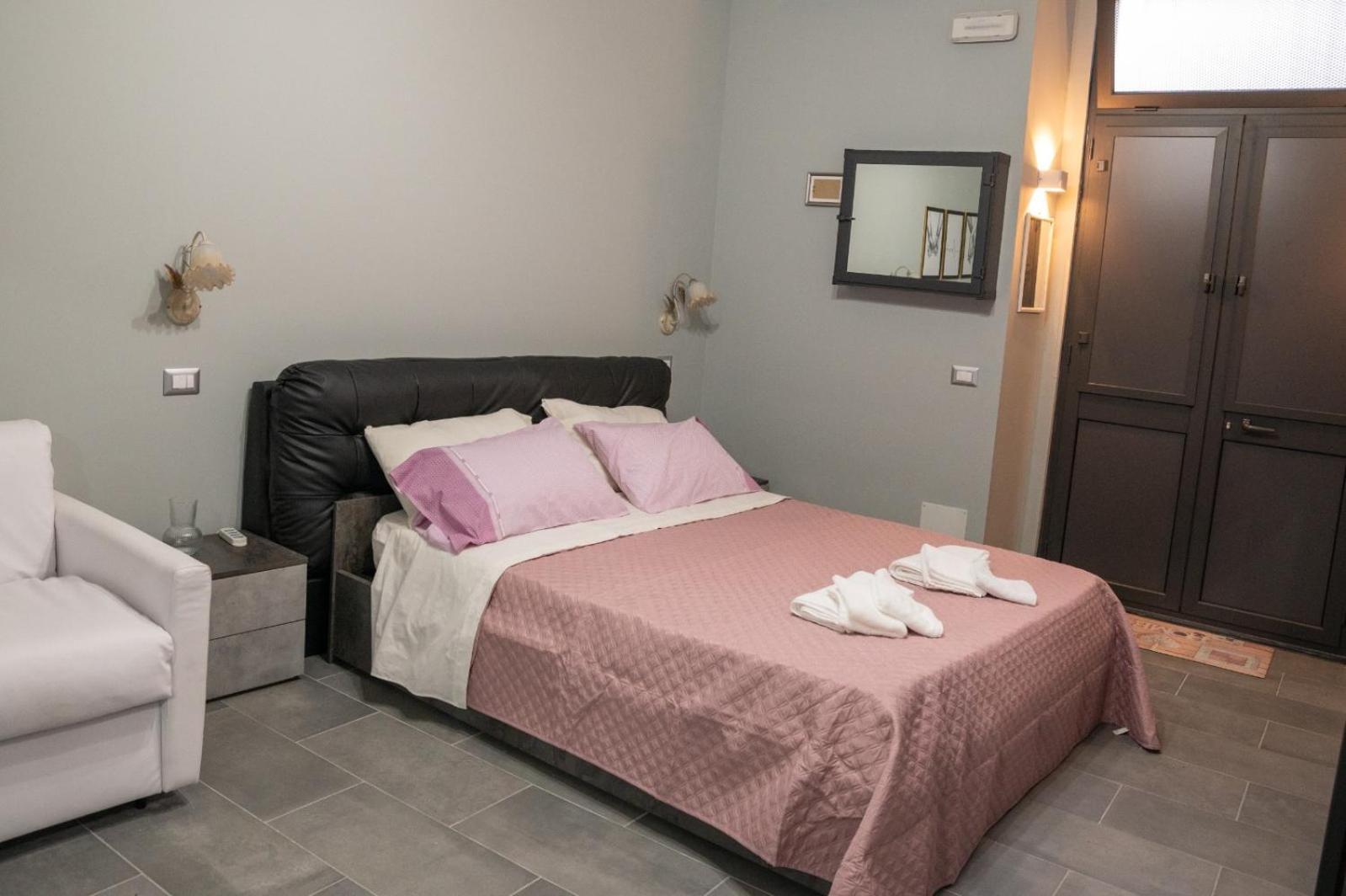 Queen'S Apartament Catania Eksteriør bilde